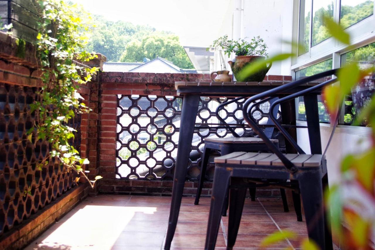 Hangzhou Jiuyueji Bed&Breakfast Esterno foto